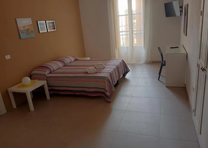 Penelope לינה וארוחת בוקר